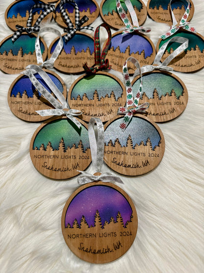 Northern lights ornament